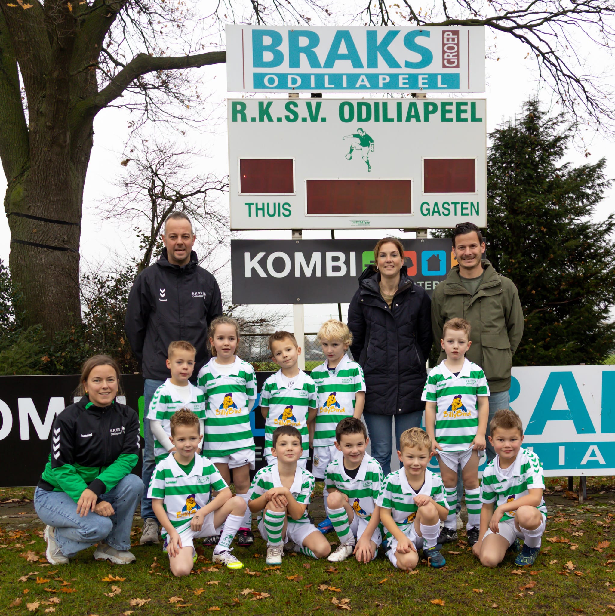 Nieuwe wedstrijdshirts voor de JO7